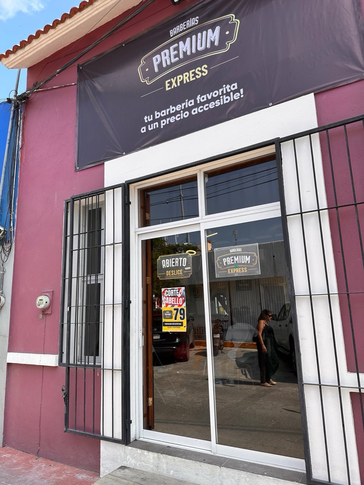 Sucursal Express HSBC de Barberías Premium